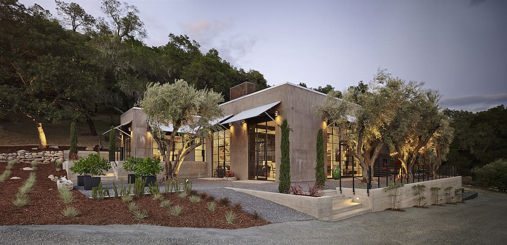 Guesthouse-Conn-Creek-evening